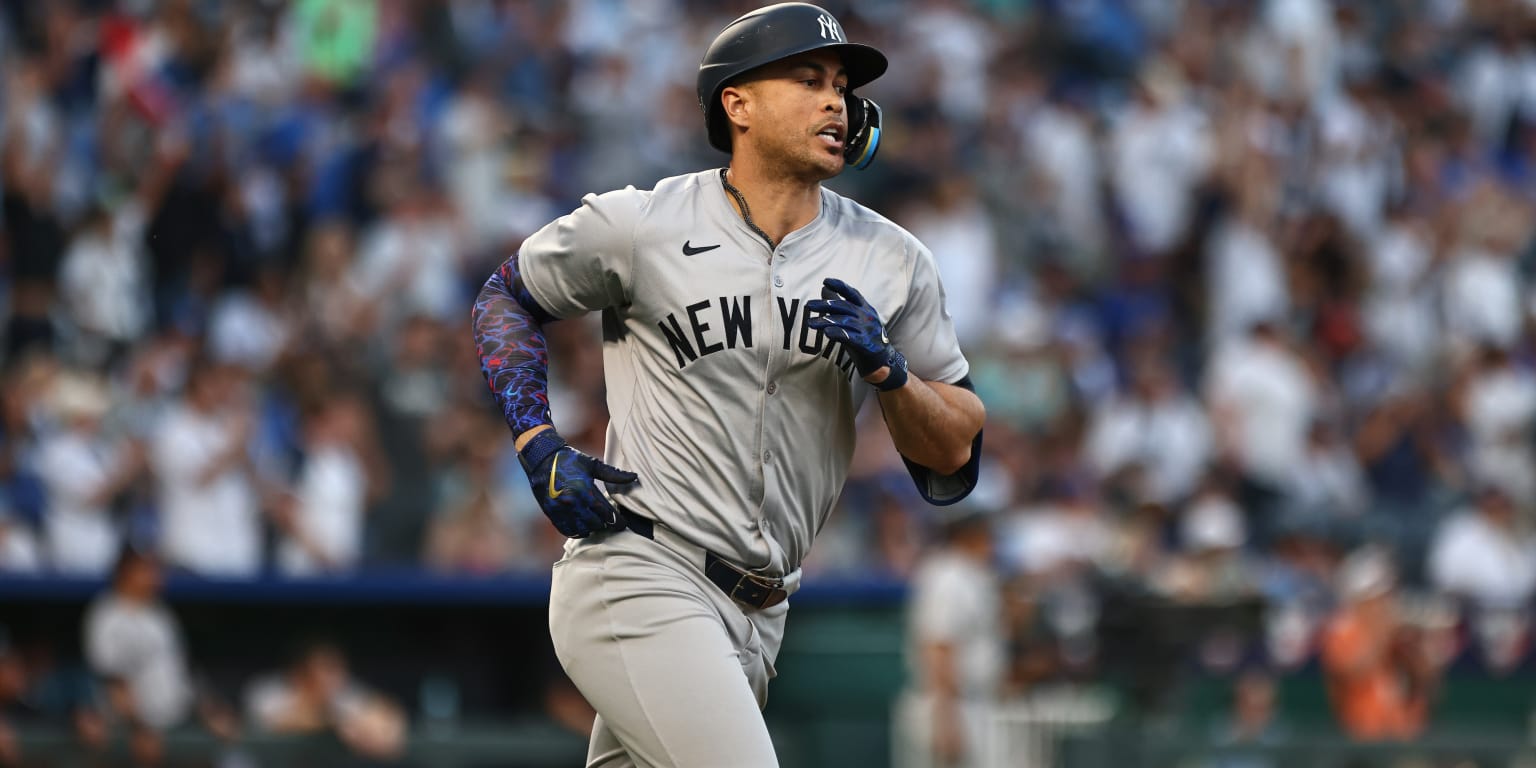 ヤンキースが3本塁打を放ち、ロイヤルズに3連勝