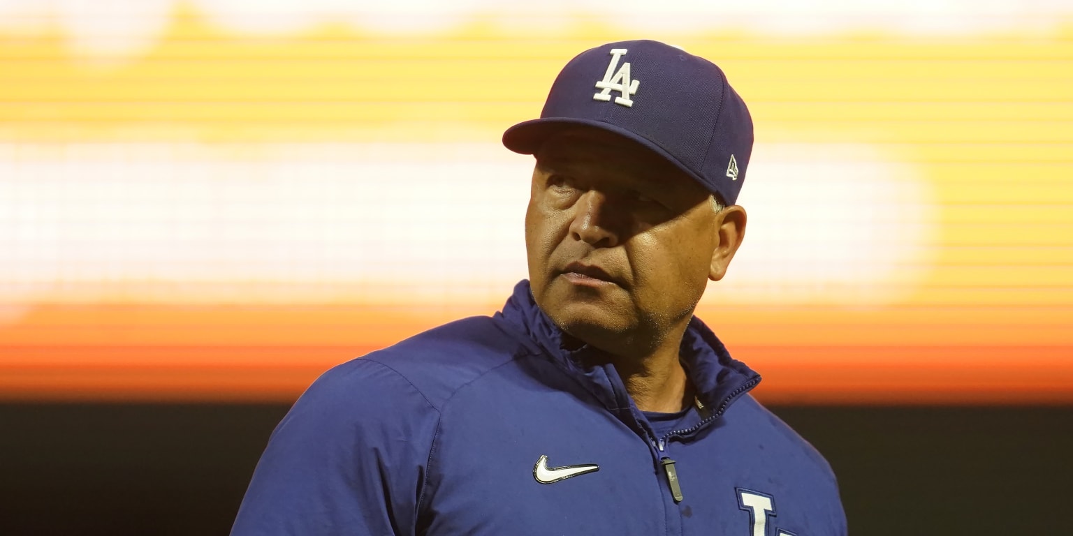 Dave Roberts Joining Brian Snitker's National League Coaching
