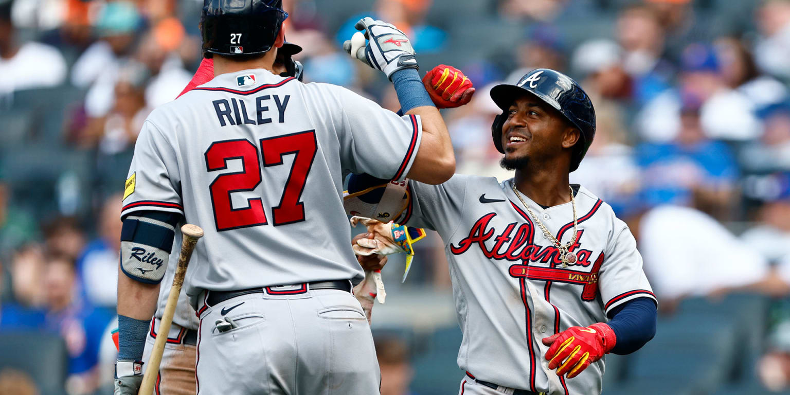 MLB on X: Back-to-back. The @Braves reign supreme in the NL East.  #CLINCHED  / X