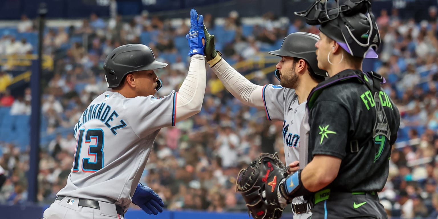 Marlins Erupt for Franchise-Record 8-Run 10th to Snap Rays' Home Streak