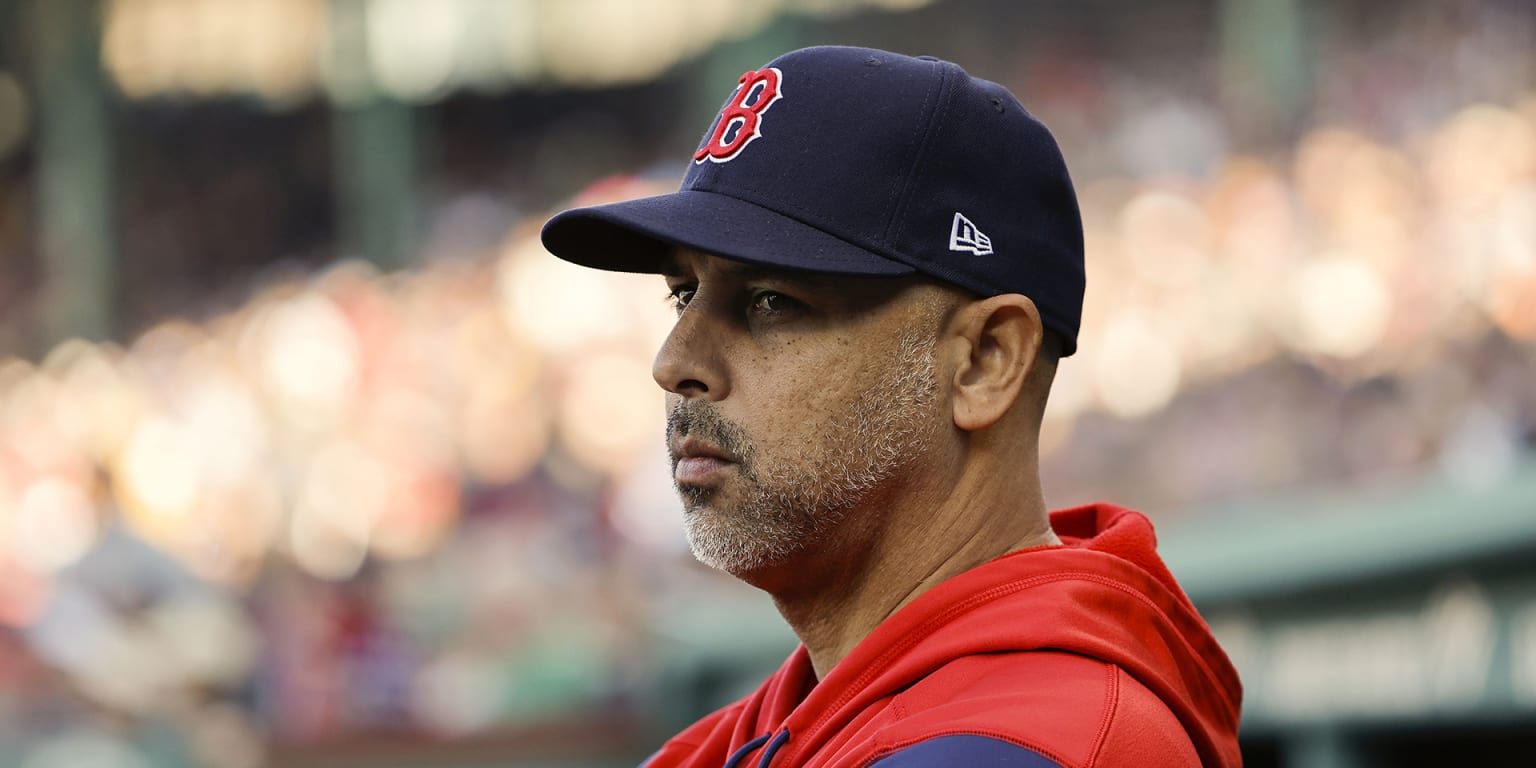 Red Sox manager Alex Cora defends beard: 'We're going to keep it like this