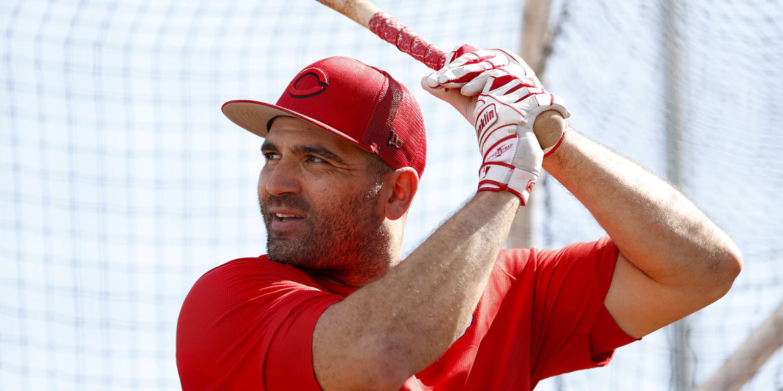Reds: Joey Votto should be moved up in the batting order