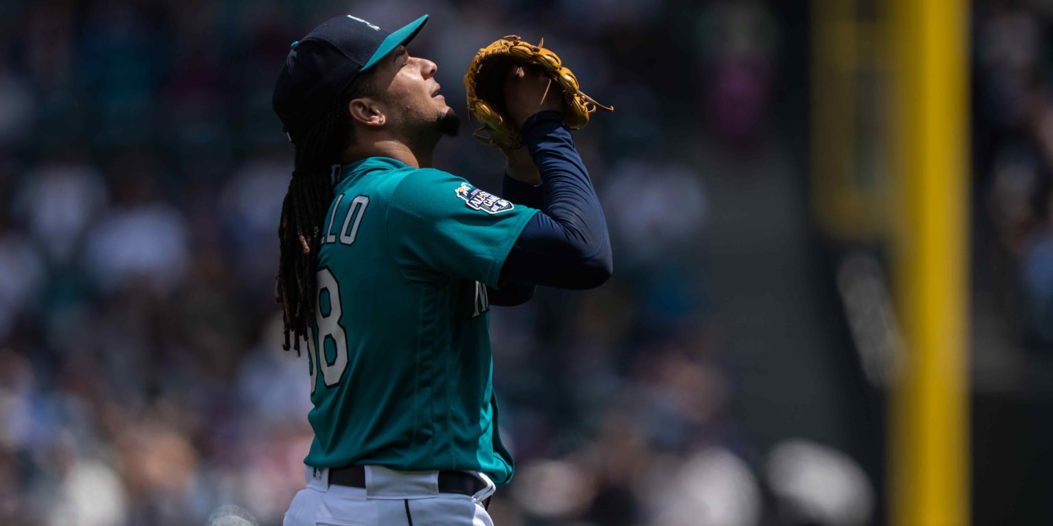 Luis Castillo strikes out 10 as Seattle Mariners beat Pittsburgh Pirates  5-0 - Newsday