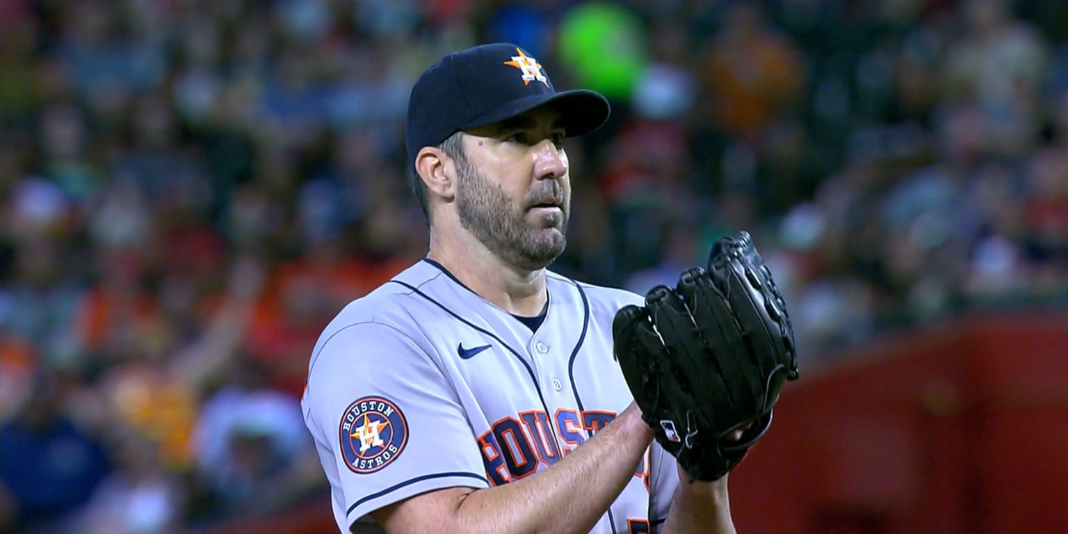 Verlander dominates Arizona and Astros secure their spot in the playoffs