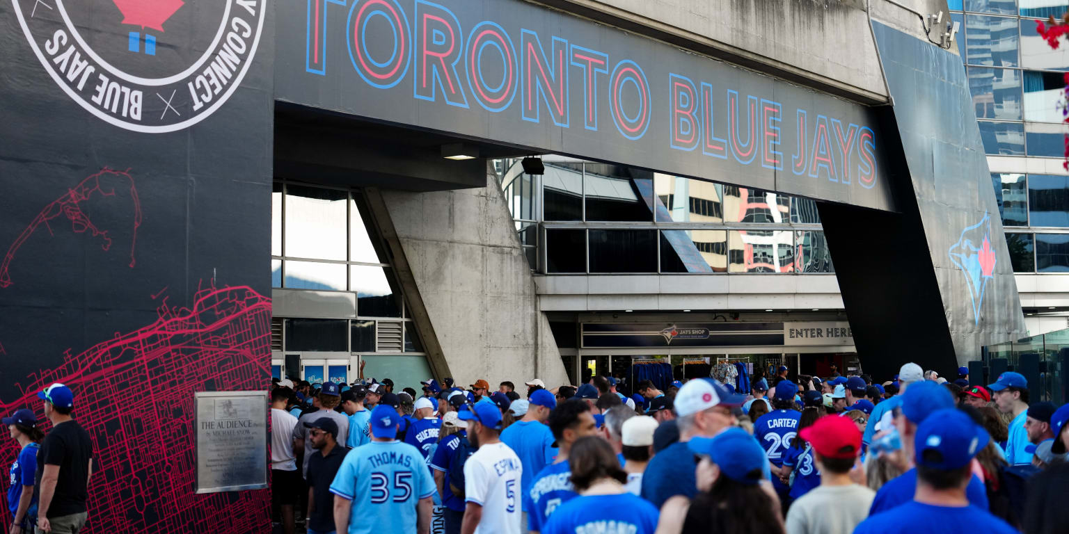 Toronto running on Blue Jays time! Maple Leafs move up Monday's game