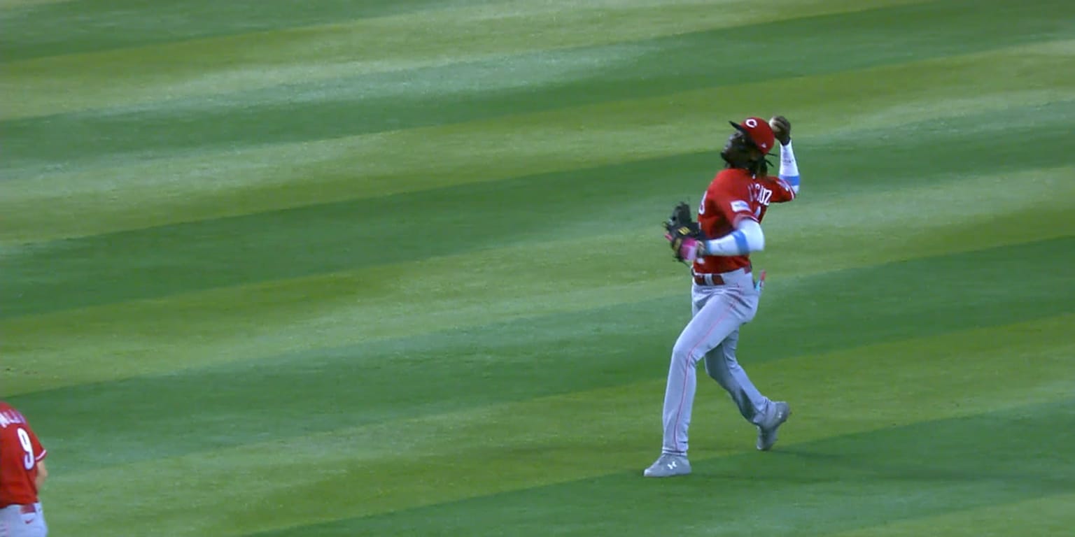 Video: Reds' Elly De La Cruz Fires 97.9 MPH Throw, Fastest IF