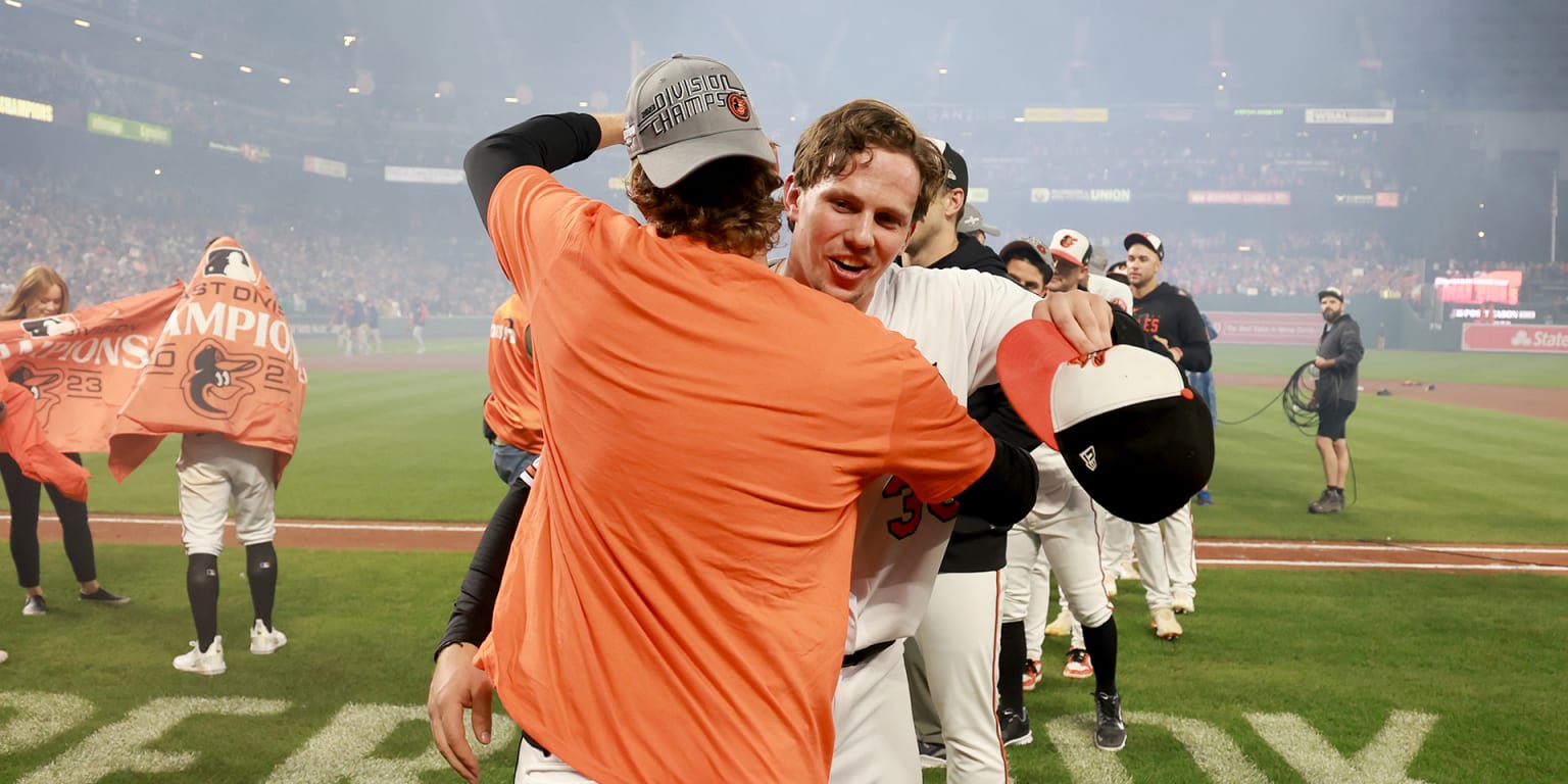 O's walk off, celebrate clinch, 09/17/2023