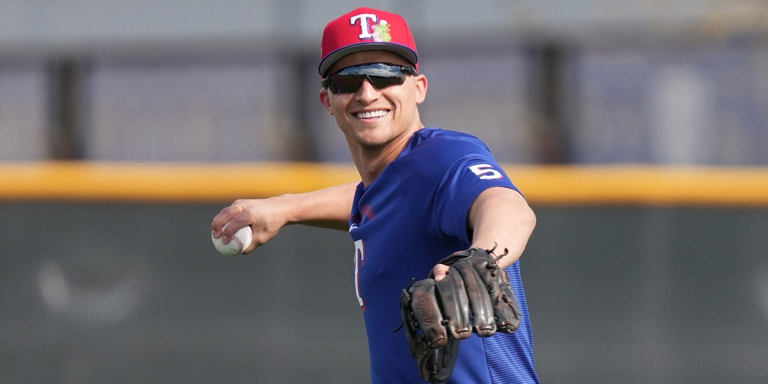 Seager downplays rumored issues with Semien as Rangers enter new era