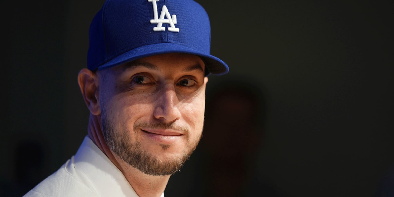 Landing Tucker a splash, but Dodgers' outfield still has questions