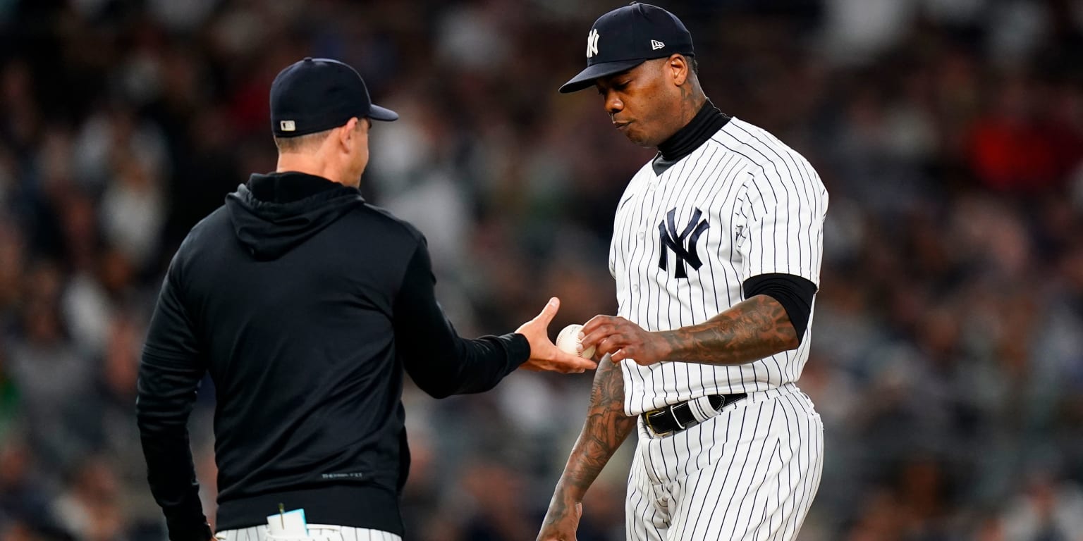 Chapman demands apologies from the Yankees; Boone defends his 2022 decision