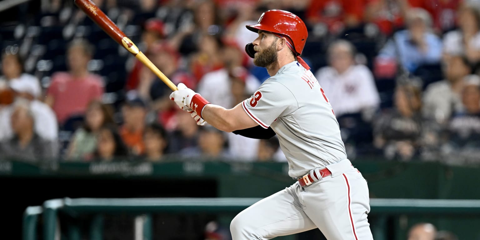 Phils to activate Harper sooner than Friday's sport thumbnail