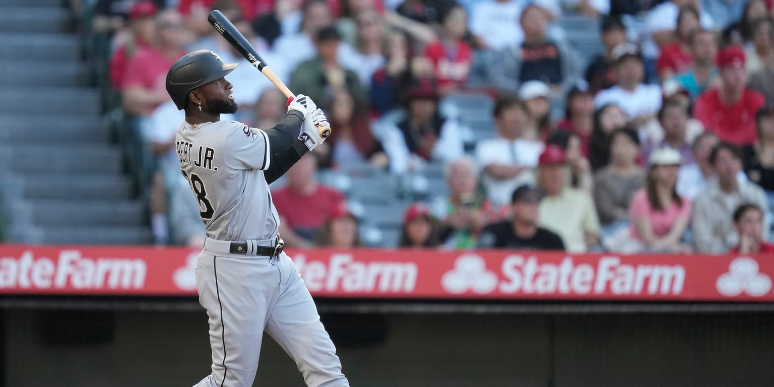 Luis Robert Jr. home run a sole bright spot in White Sox 5-1 loss