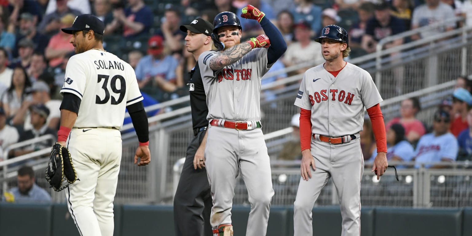 Multiple Heroes Lift Red Hot Red Sox To 5th Straight Win Bvm Sports