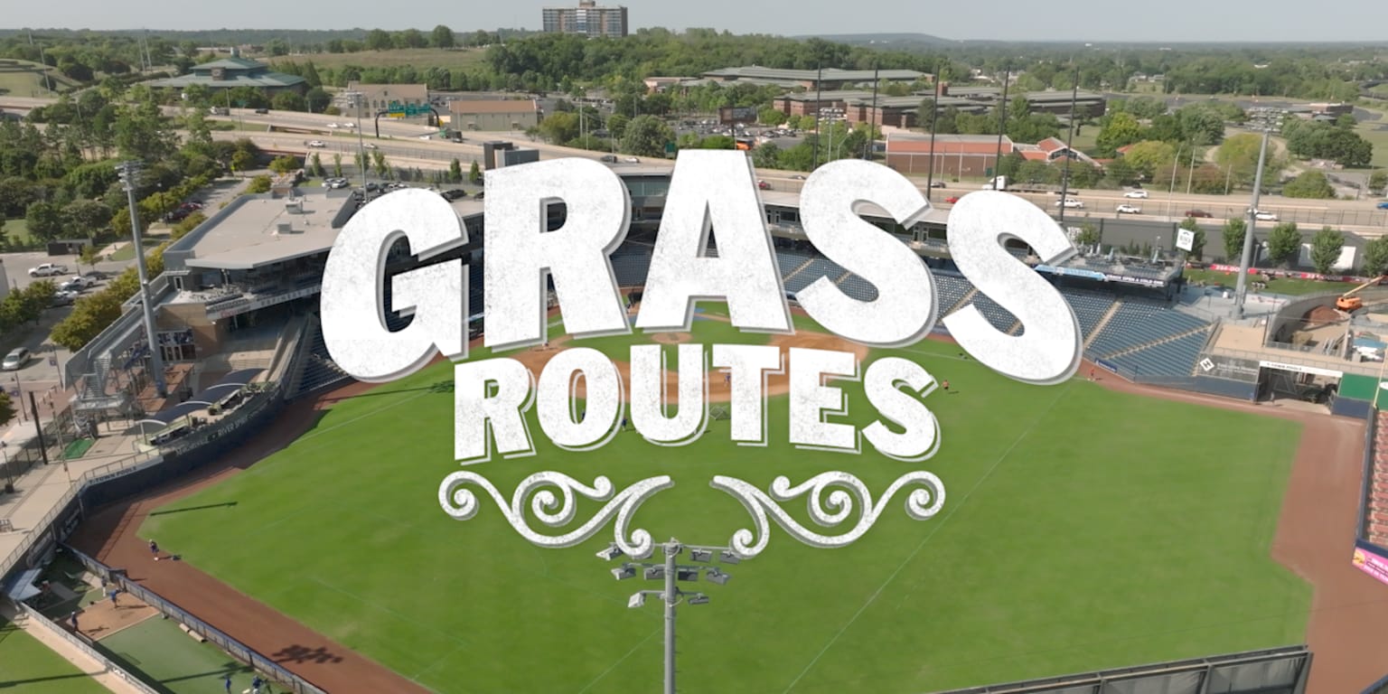 New 'Grass Routes' episode features top two Dodgers prospects in Tulsa (Sun., 1 p.m. ET)