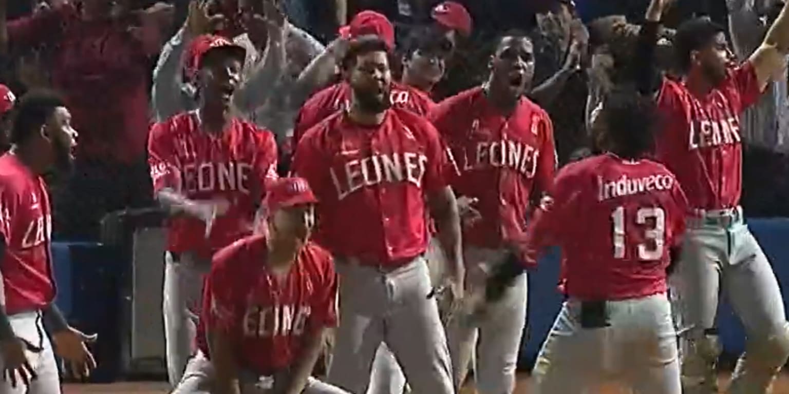 The inside story of the home run trot seen 'round the world