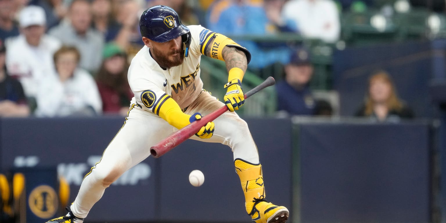 Buntin' Brewers go small ball on 3 straight ABs to squeeze out series win