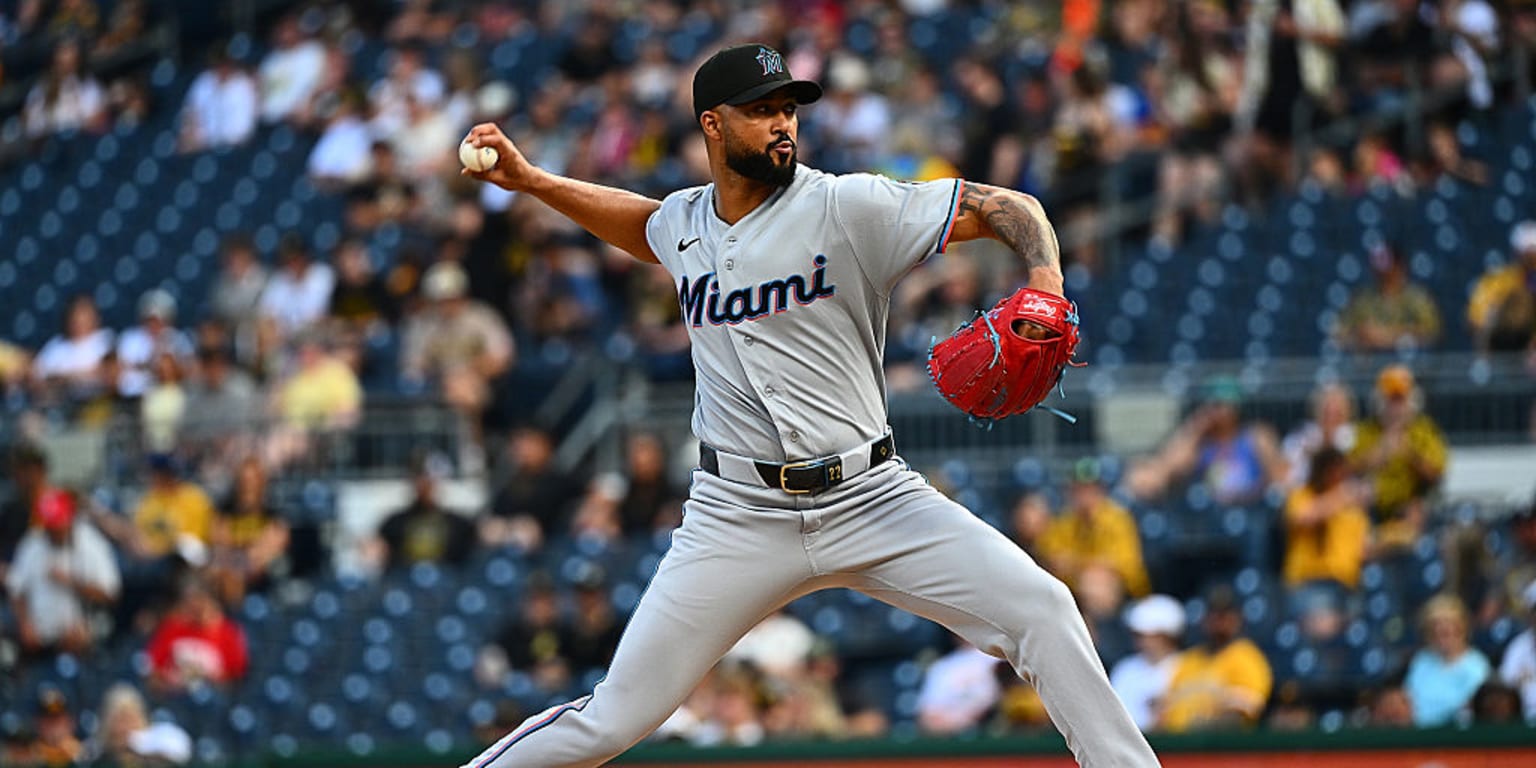 Alcantara becomes 5th active Dominican-born pitcher to reach 1,000 K's