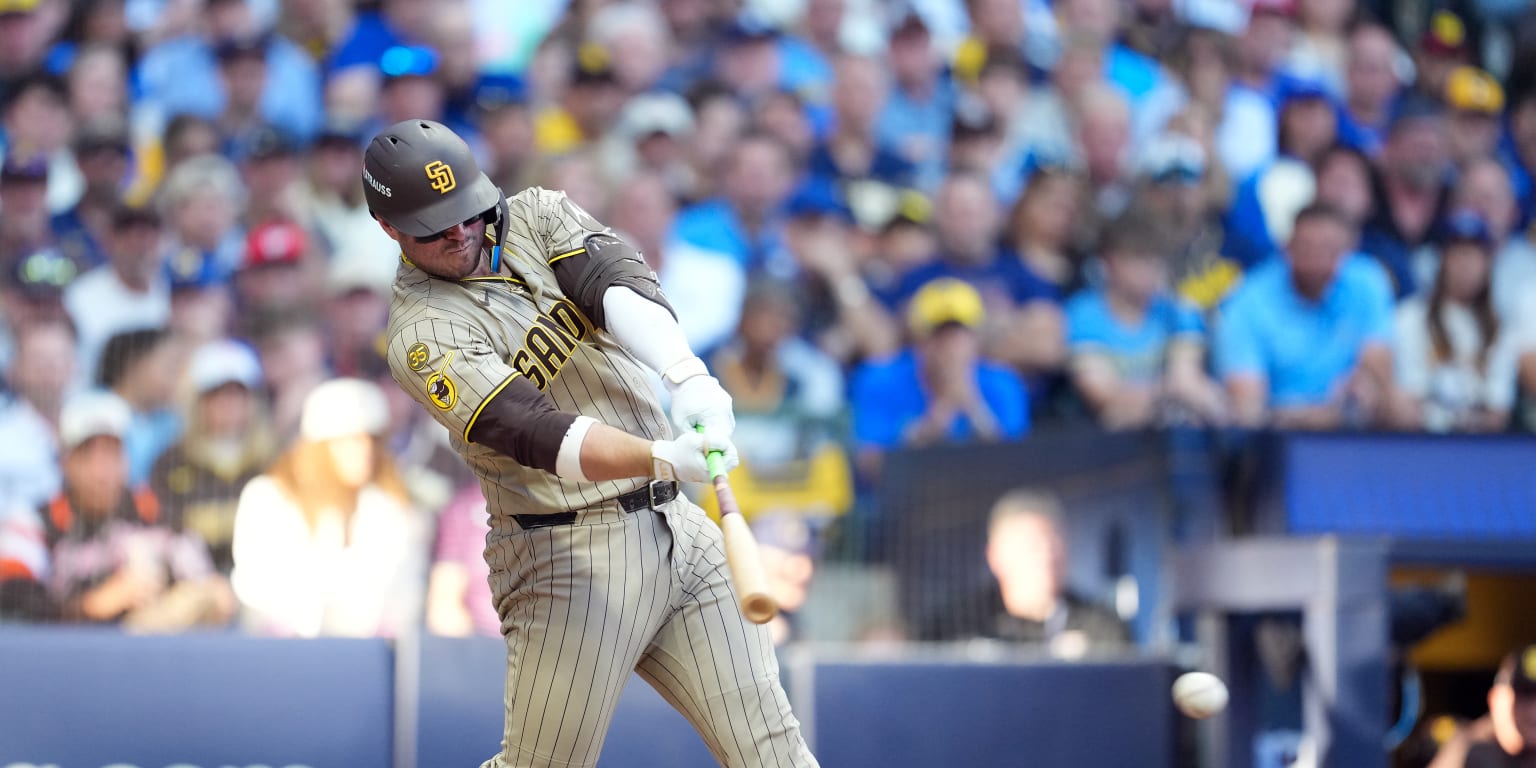 Padres' inability to add on late bites them in heartbreaking NLDS Game 2 defeat