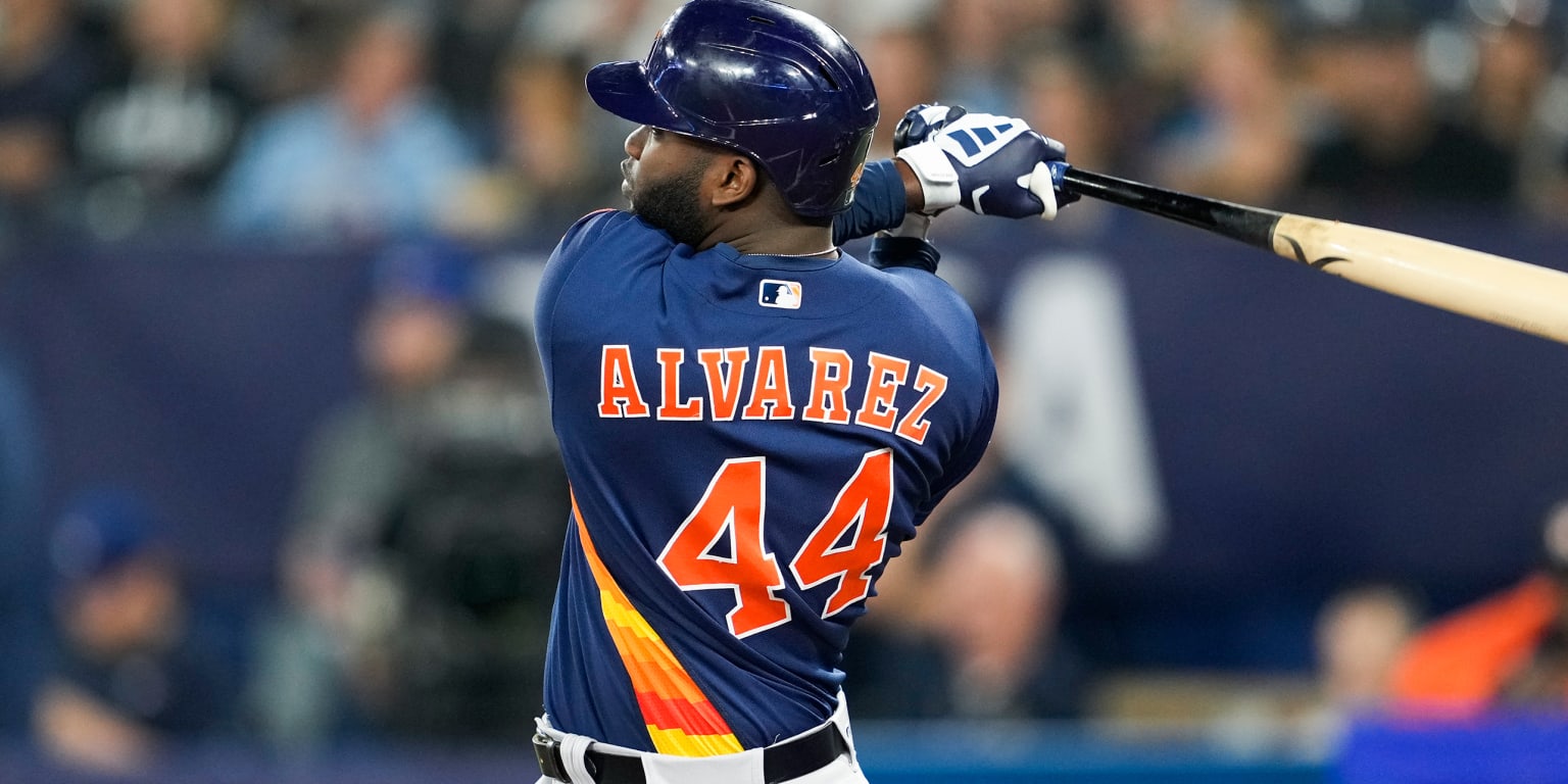 Houston Astros' Yordan Alvarez likely out a month with oblique injury