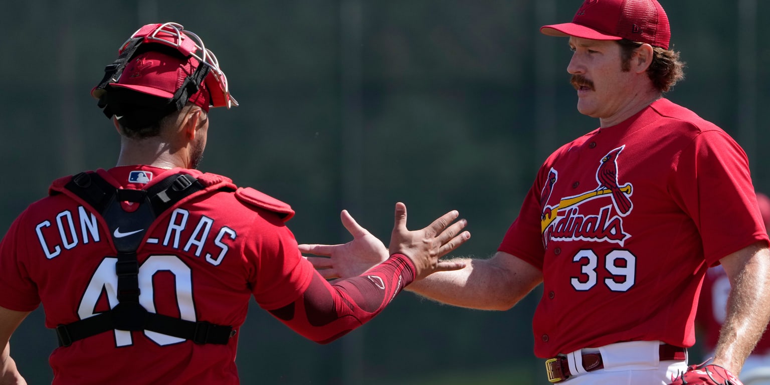 Cardinals agree to two-year contract extension with Mikolas