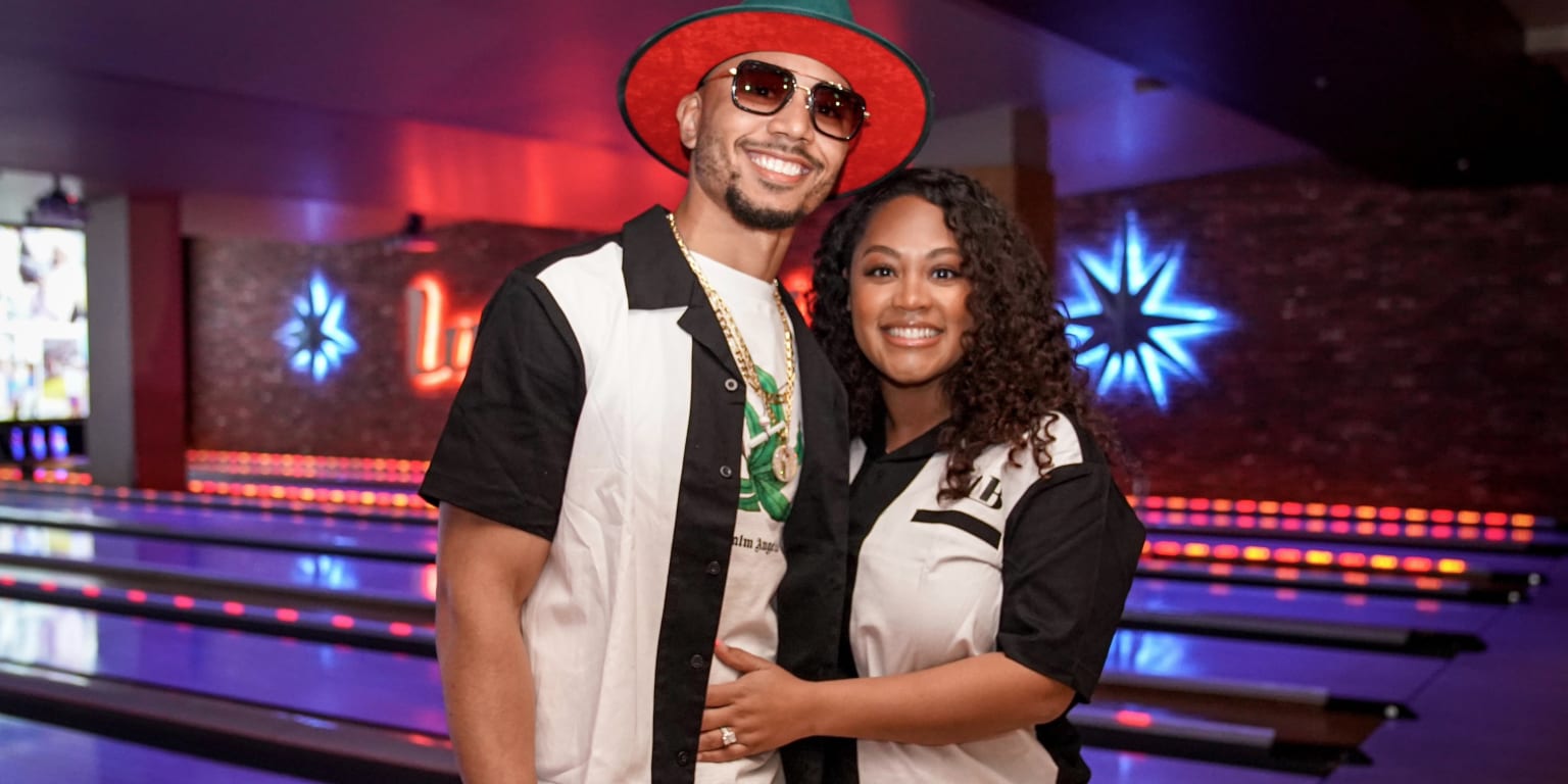 For Mookie Betts, pro bowling event is right up his alley - The