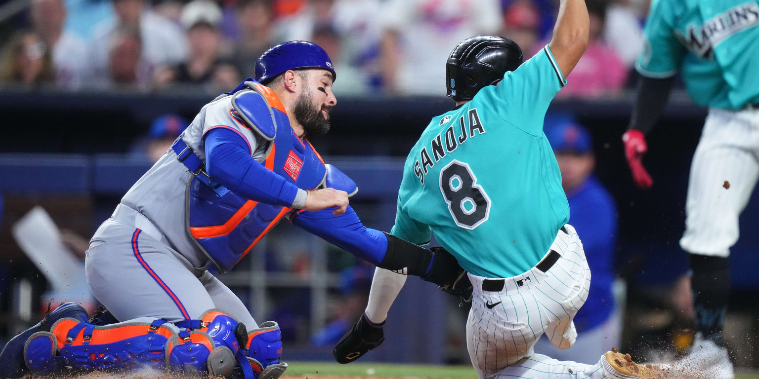 Mets stung by walk-off grand slam as offensive slide continues