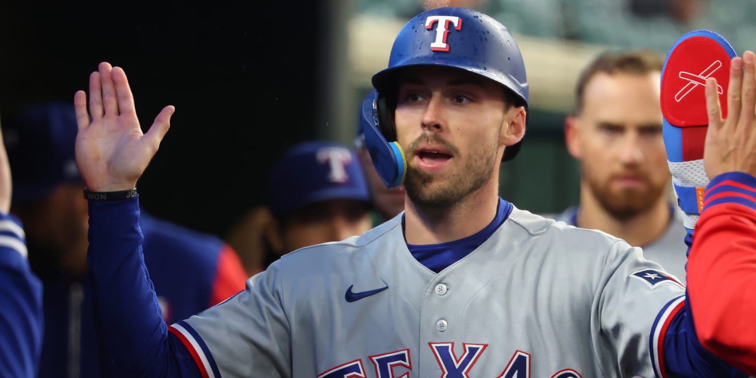 Carter's Leadoff Blast Signals Rangers Ready to Reclaim Their Center Field