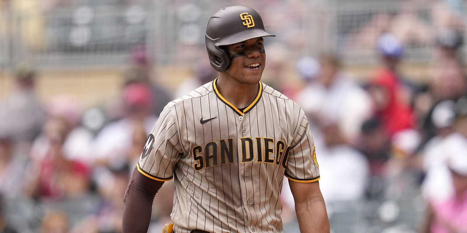 The Ugliest Uniform in MLB: Yesterday, I was flipping through the TV  channels, and stopped at an MLB game between the Arizona Diamondbacks and  the San Diego Padres (in San Diego). Do