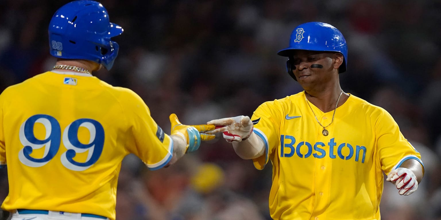 Red Sox score five unanswered runs to sweep Braves