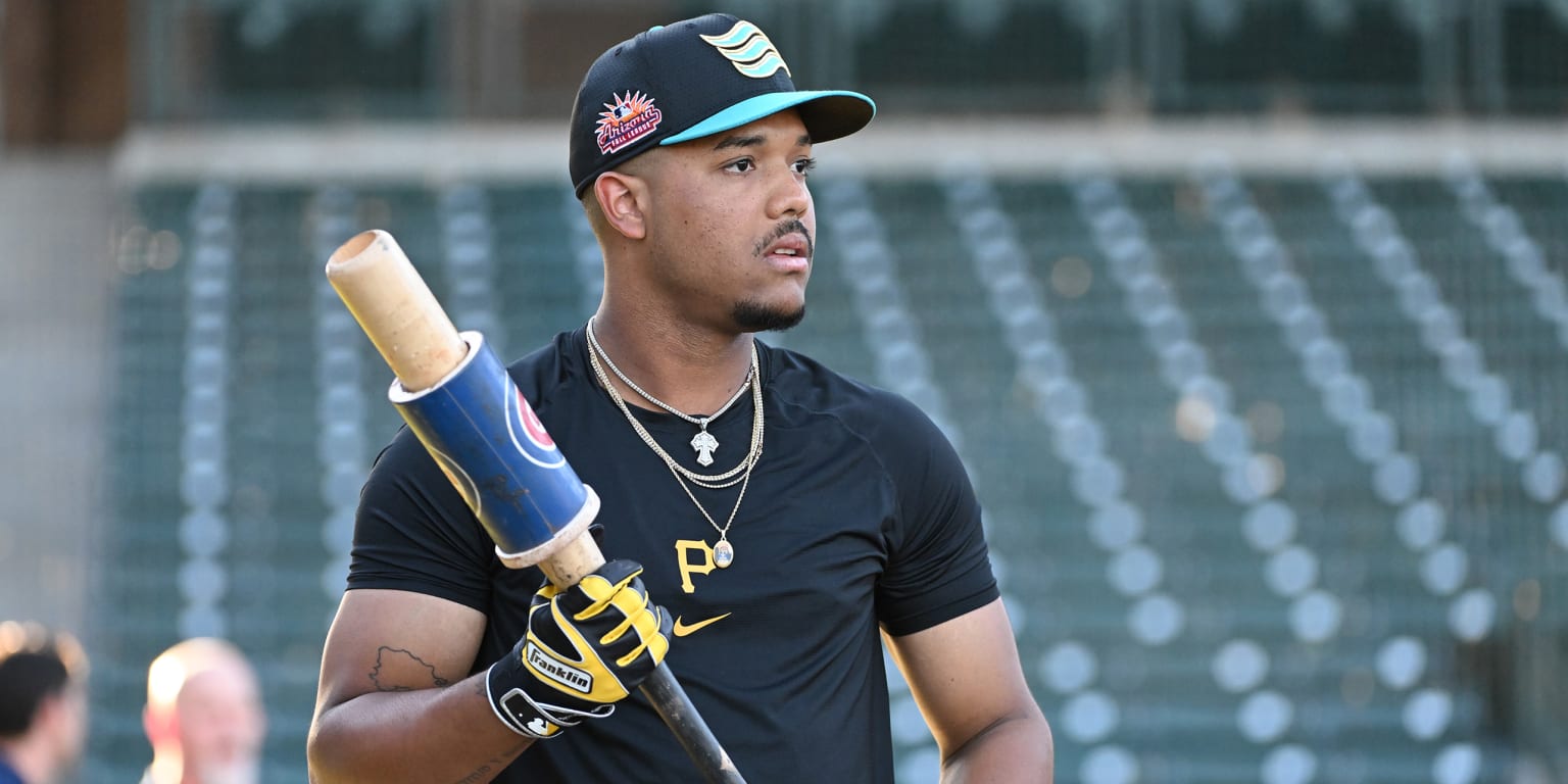 Valdez headlines group of prospects added to Bucs' 40-man roster