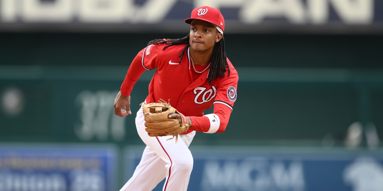 Abrams (back tightness) starting at SS in return to Nats' lineup