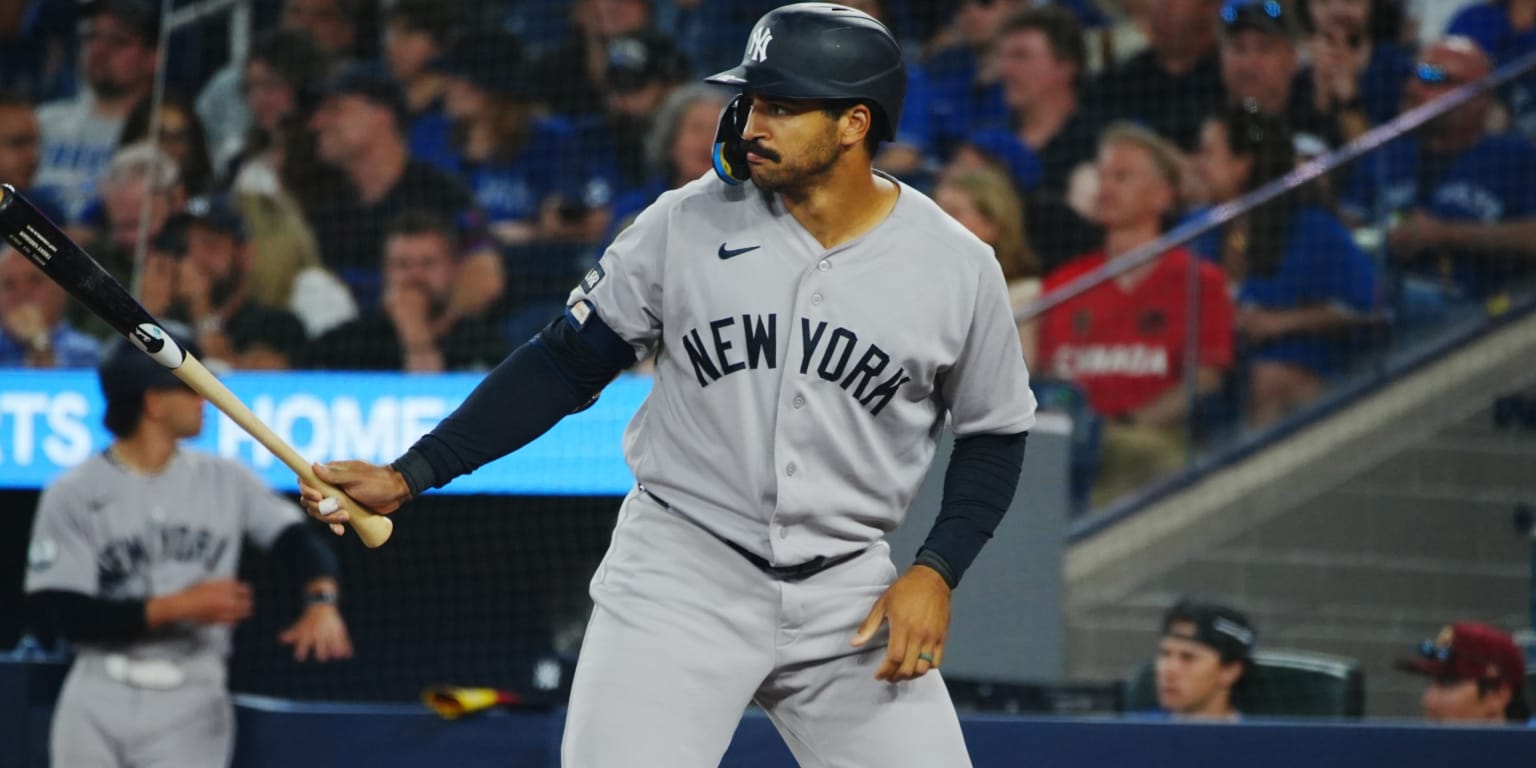 Grisham exits game in Toronto with hamstring tightness after two-run hit