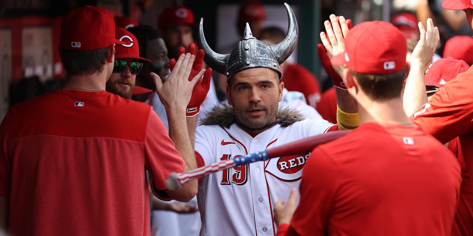 Joey Votto has moved in with Jonathan India and his girlfriend : r/Reds