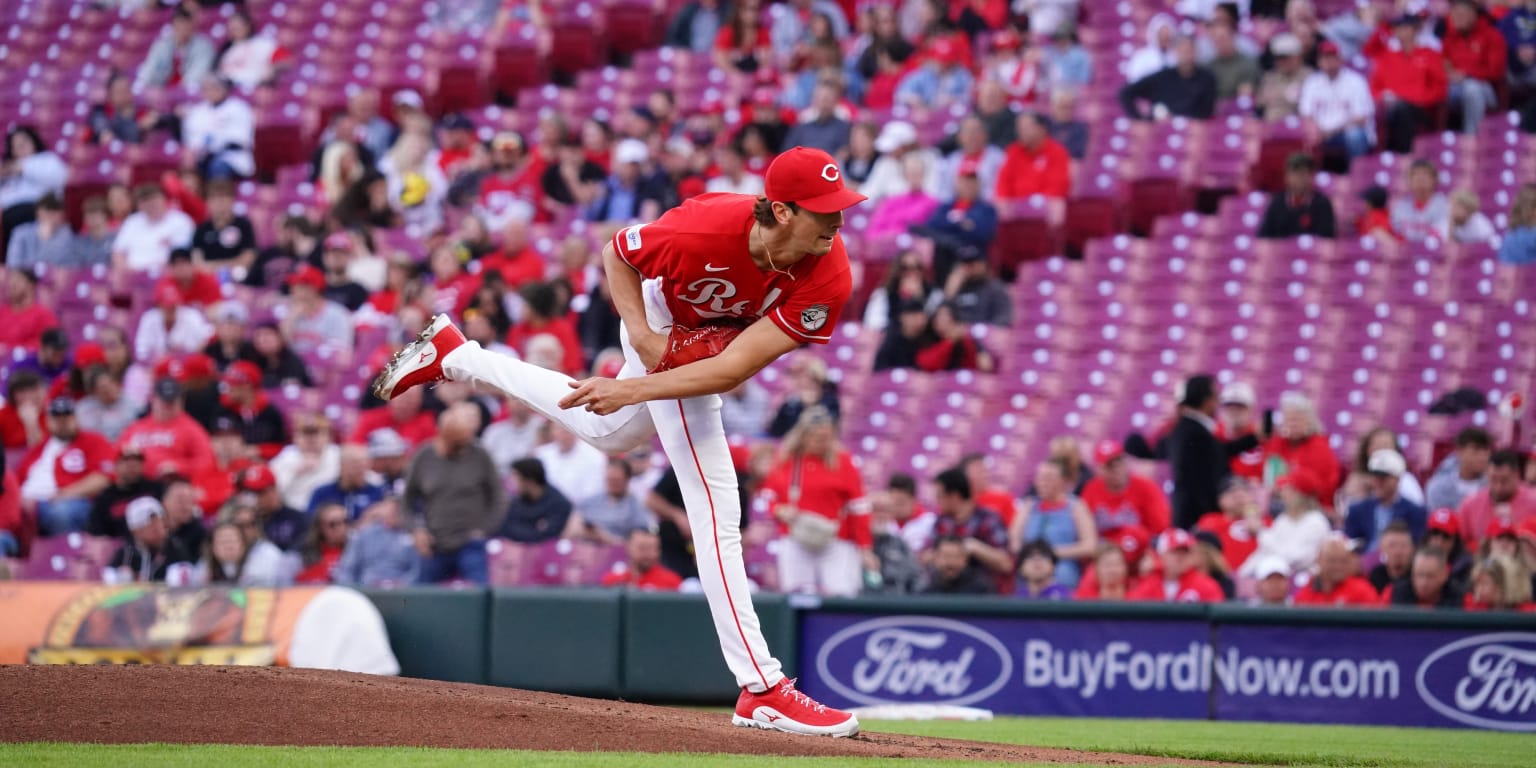 Williamson activated, Brito recalled to fill expanded roster