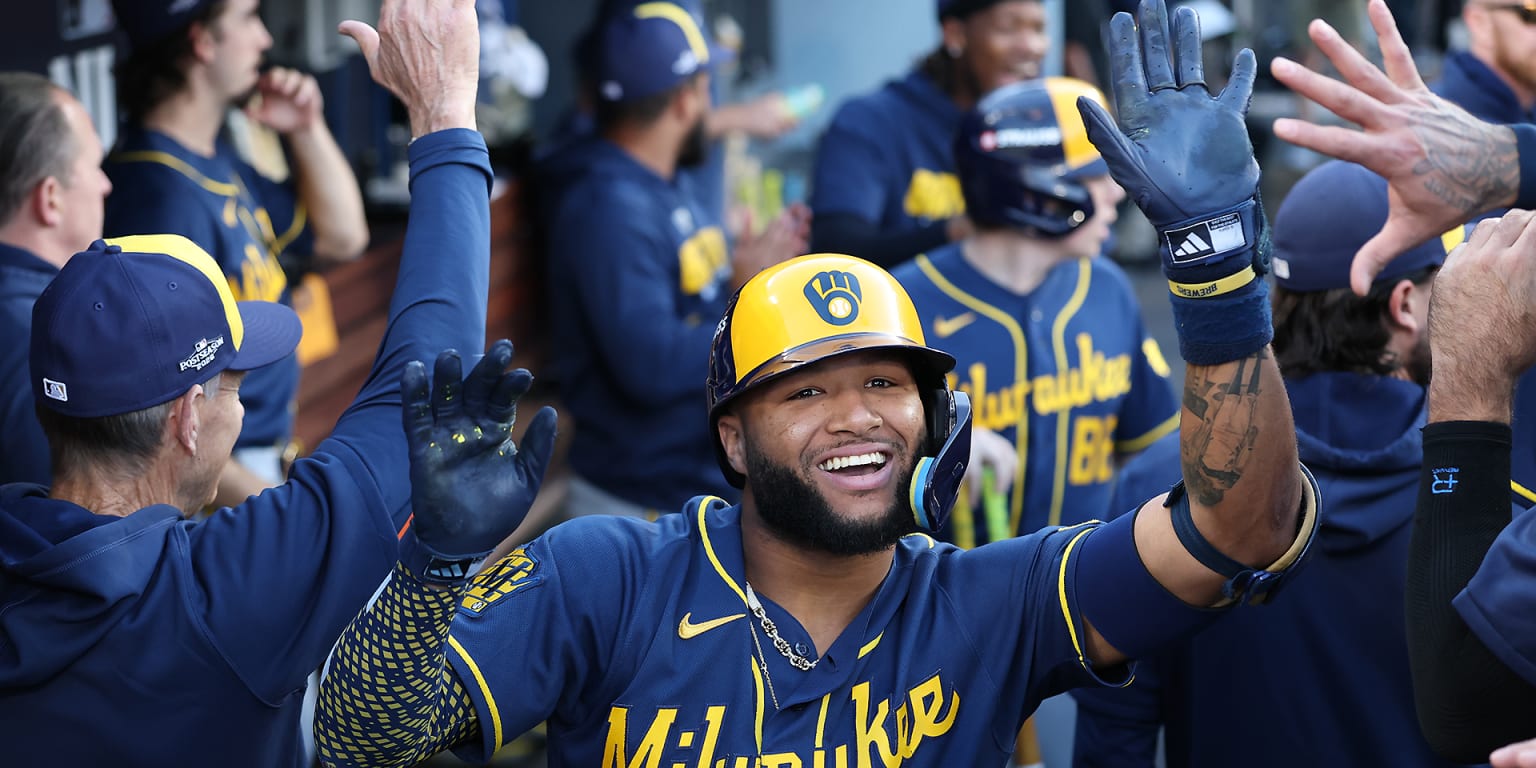 Chourio's history-making 1st-pitch HR comes 1 year to the day after he did the same thing!