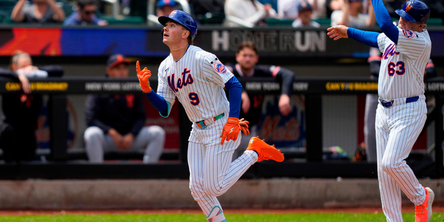 Mets phenom Ewing scoffs at power grade, goes 405 feet for 1st HR
