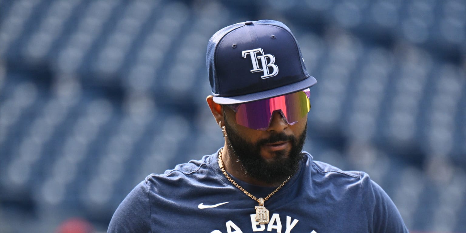 Caminero exits game against Guardians after fouling ball off of face in 1st inning