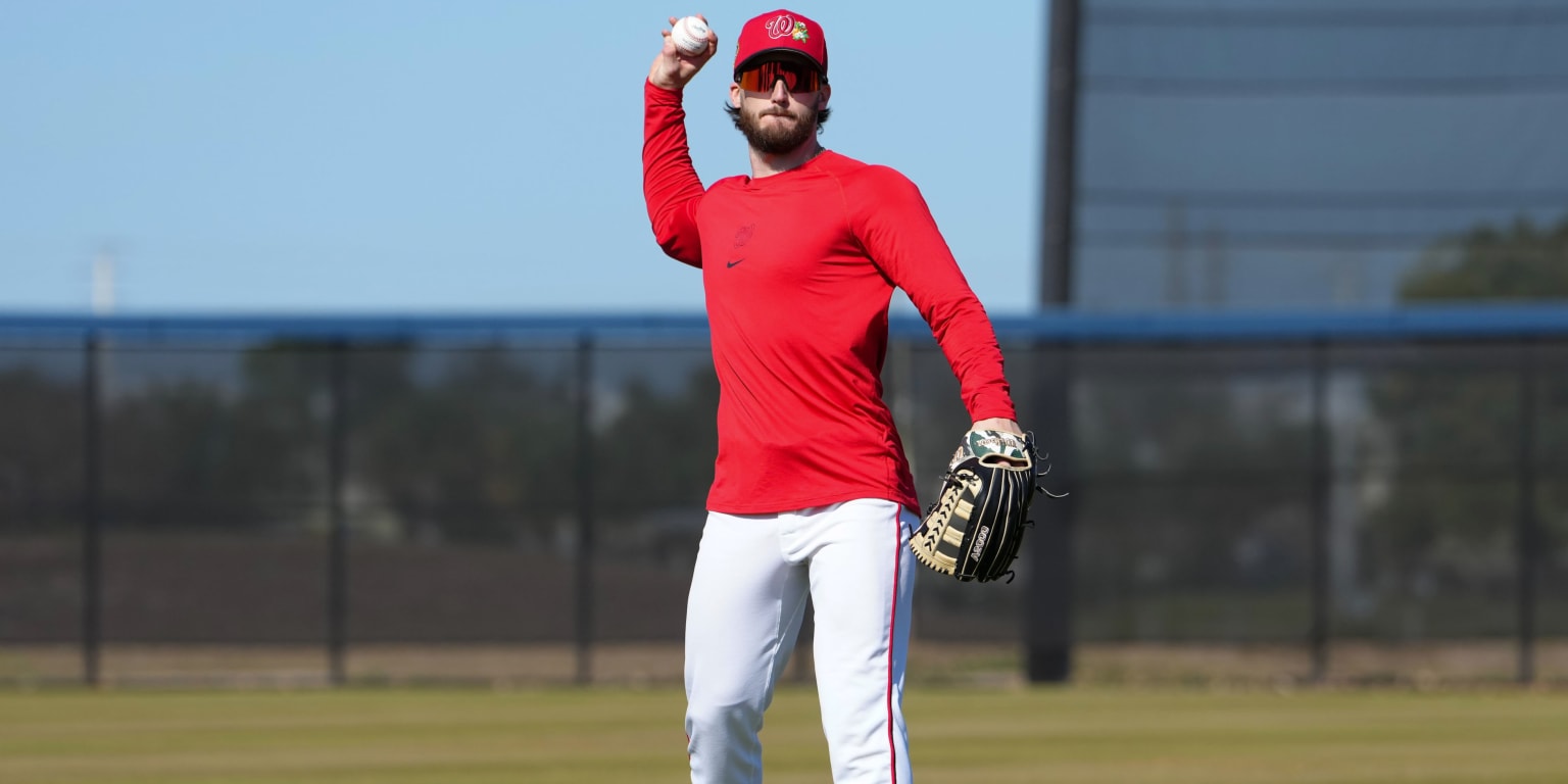 Crews' thumb X-rays come back negative, status day-to-day