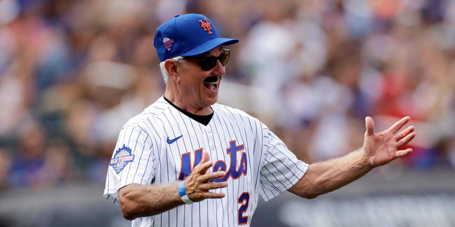 Mets fans getting a Bobby V disguise in Citi Field giveaway