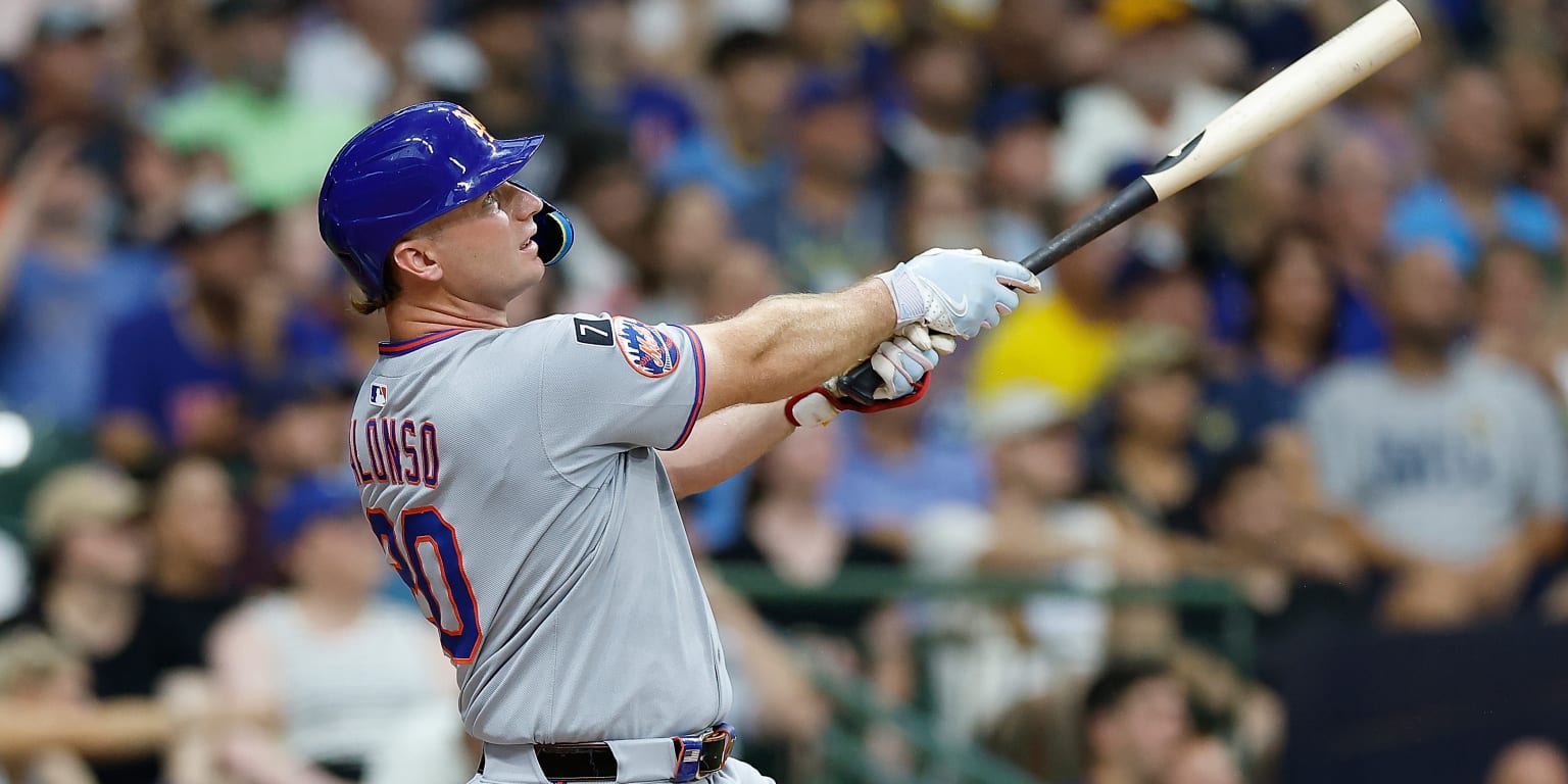 Alonso ties Strawberry for all-time Mets HR record