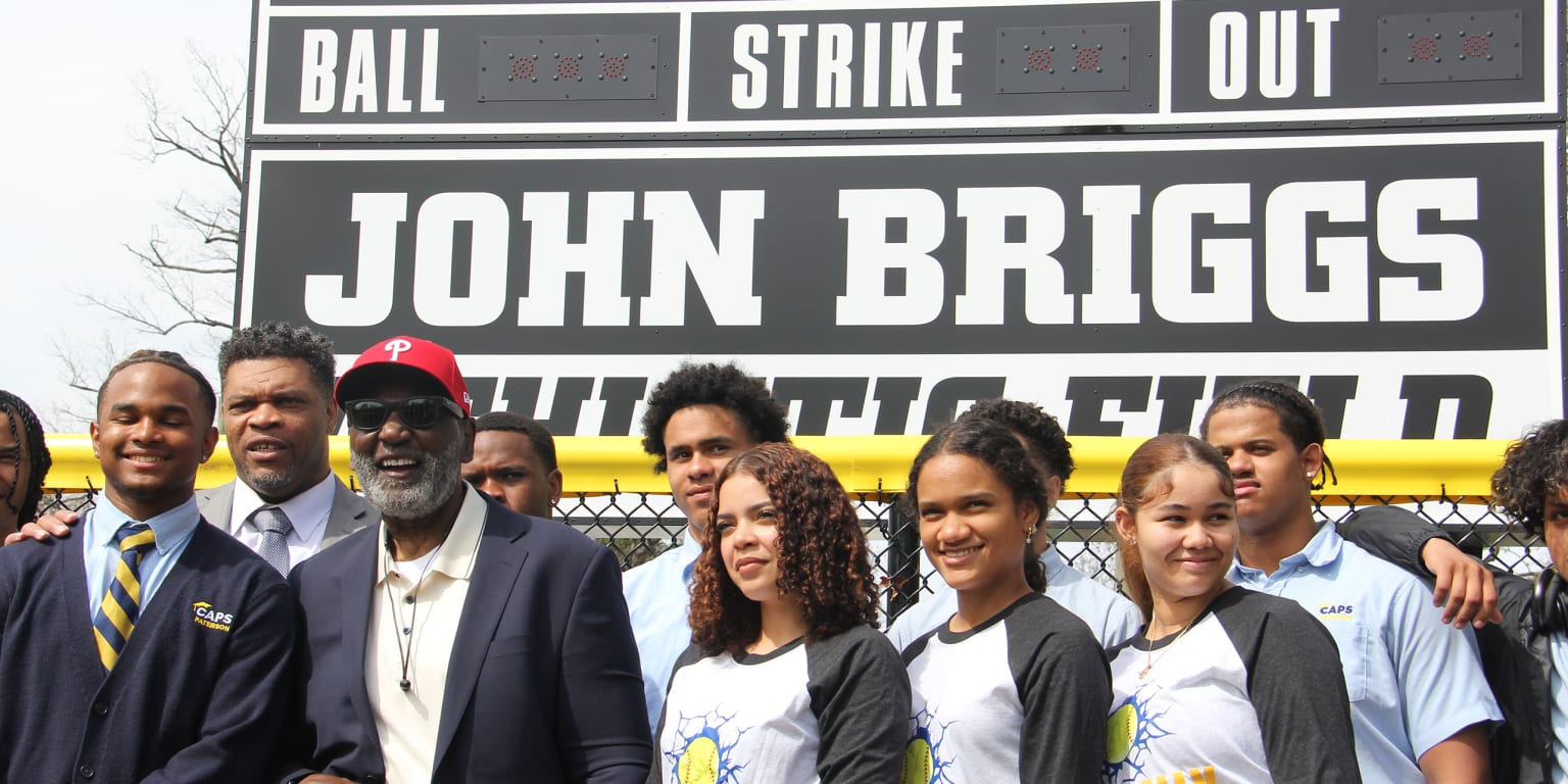 On Jackie's Day, new field in NJ named for another trailblazer