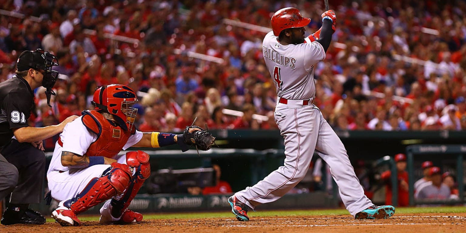 Phillips to sign a one-day contract to retire as a Red before induction ceremony