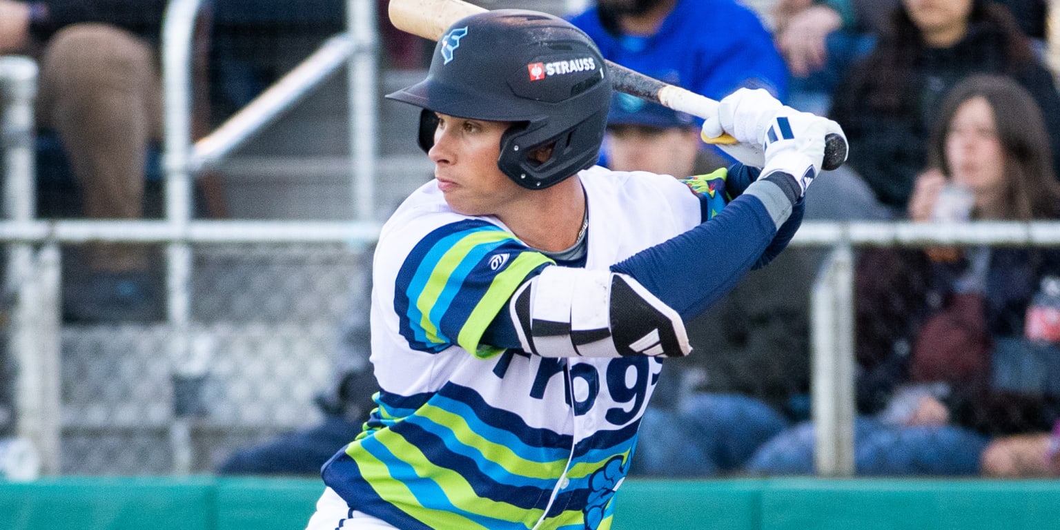 Mariners No. 6 prospect surpasses career high in homers ... in one month!
