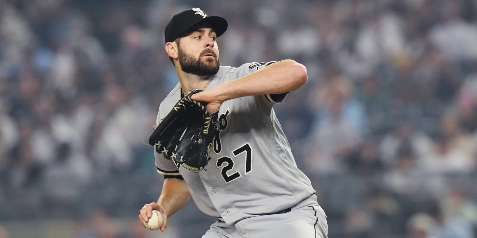White Sox pitcher Lucas Giolito throws no-hitter against Pirates