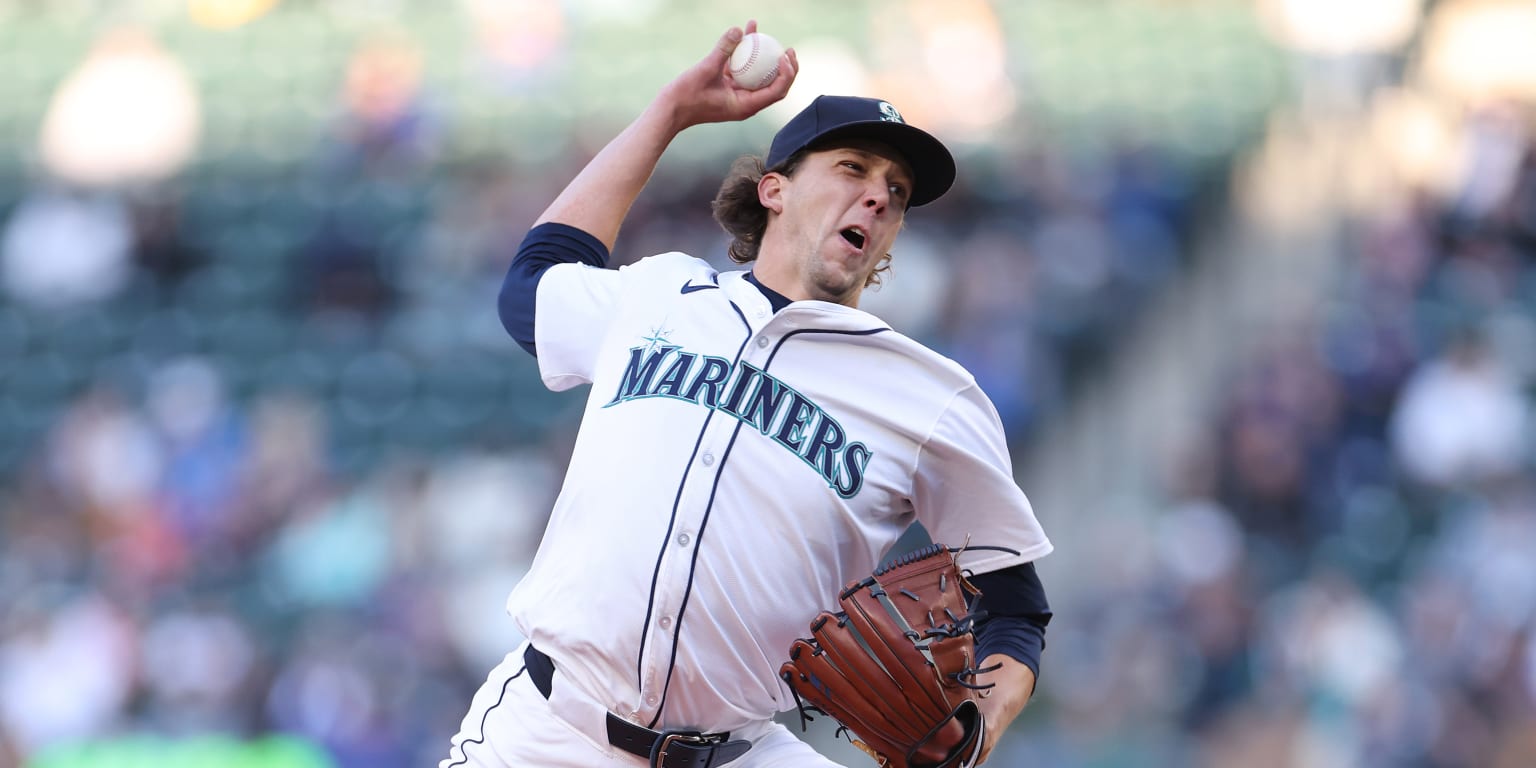 Gilbert's gem, Julio's web gems carry Mariners to first series win