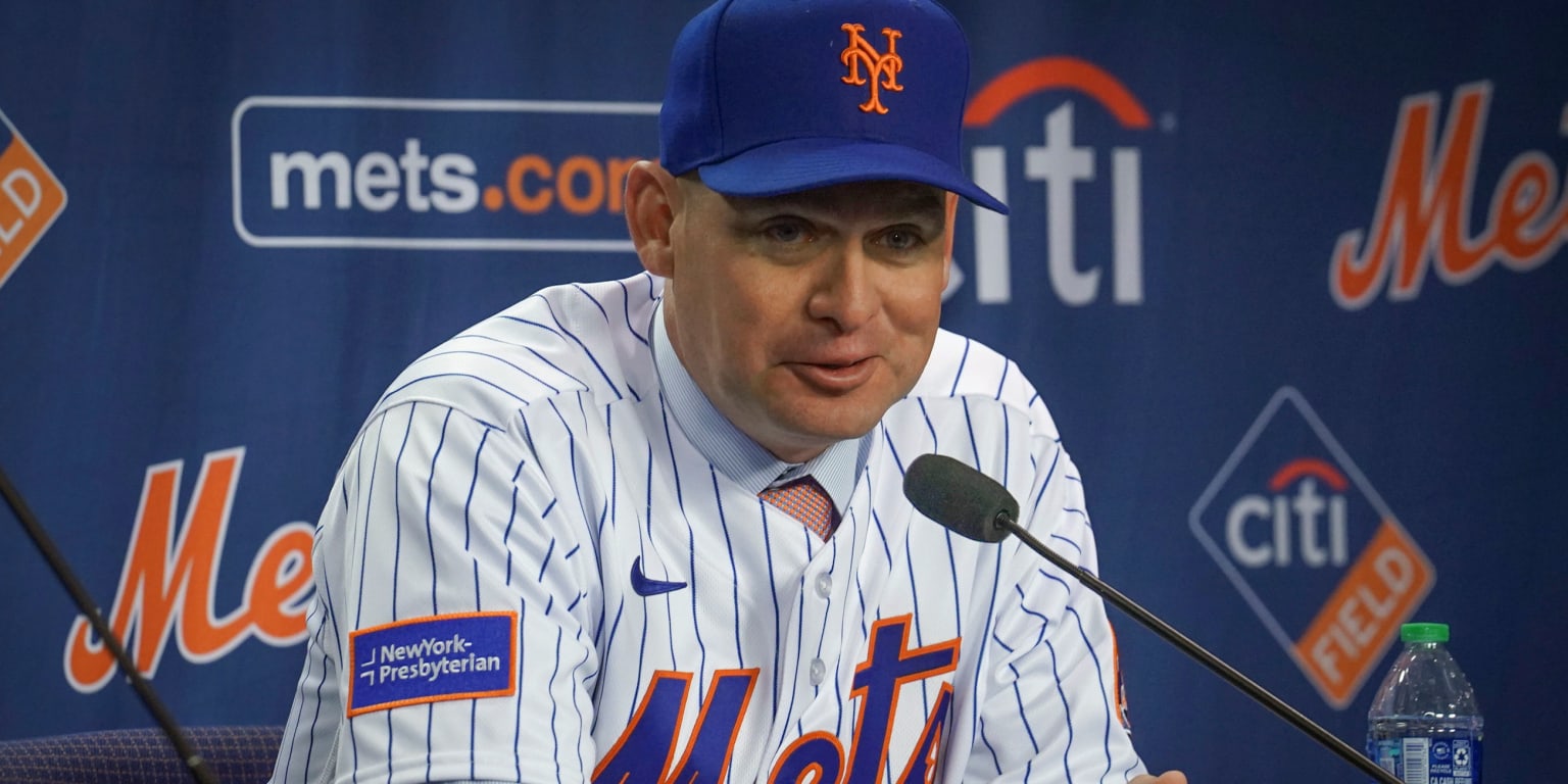 It’s official: Carlos Mendoza is the Mets’ manager. 
