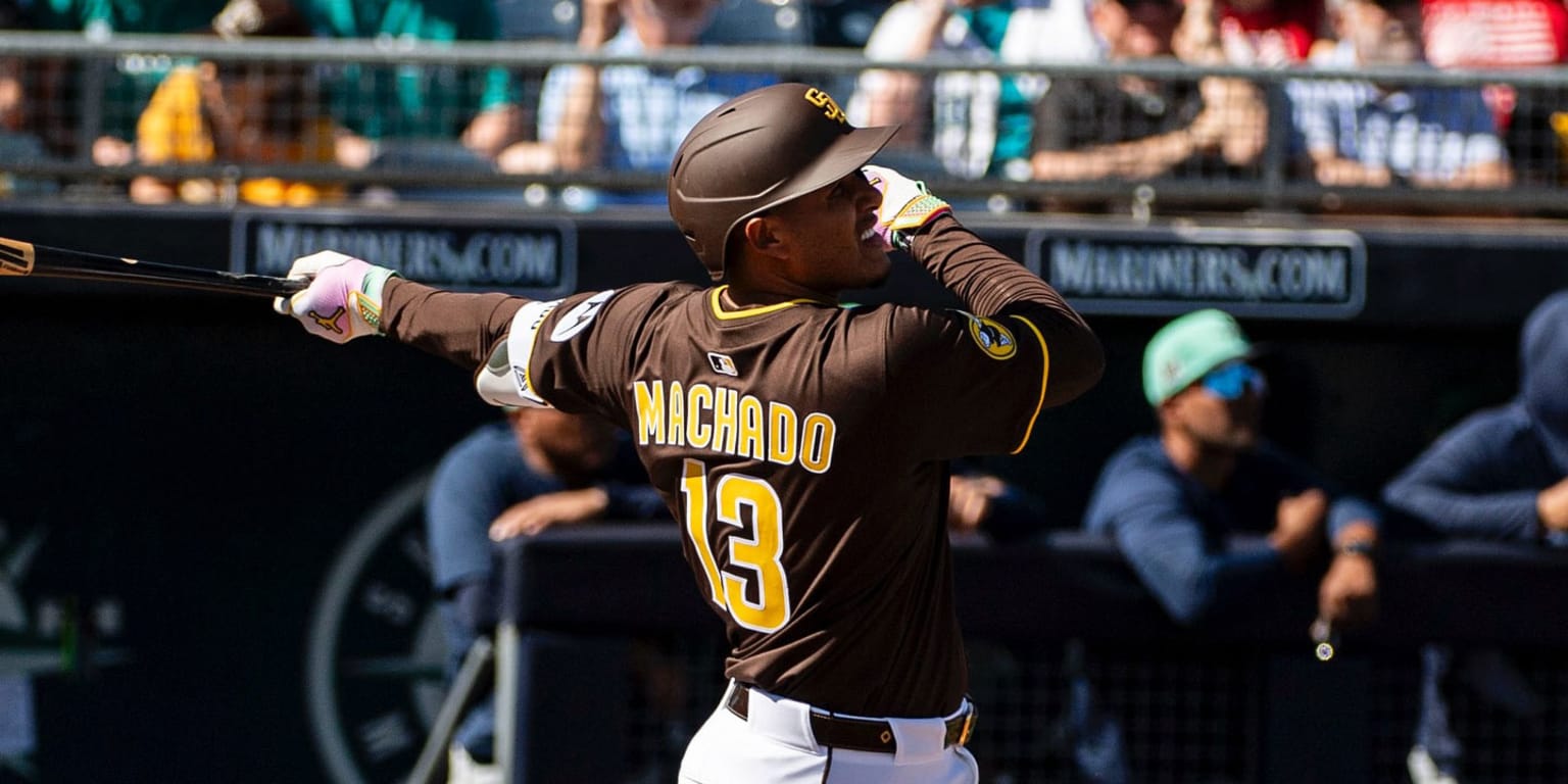 Manny Machado homers on first pitch of 2025 Spring Training