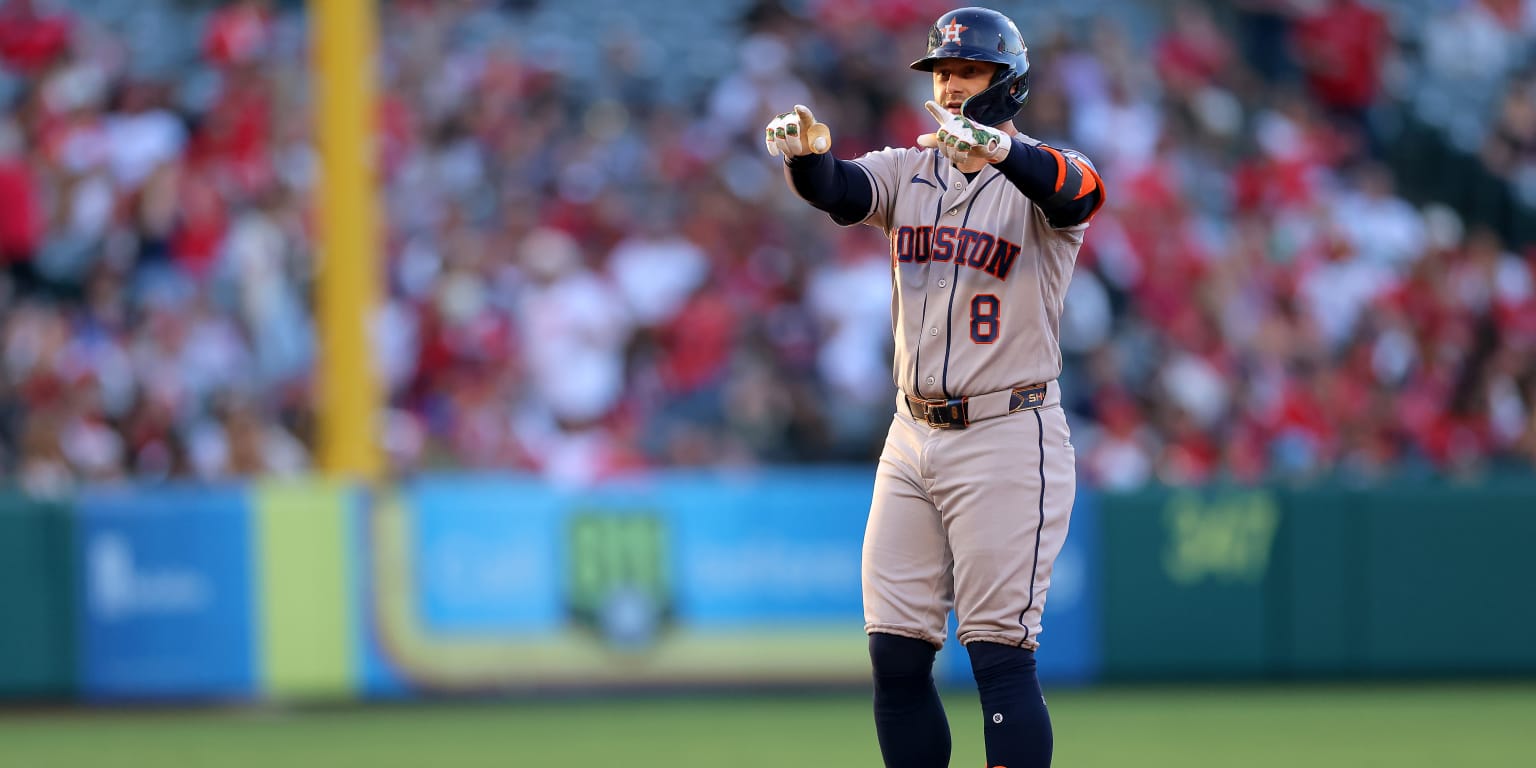 Plays at the plate break Astros' way in pivotal 10th