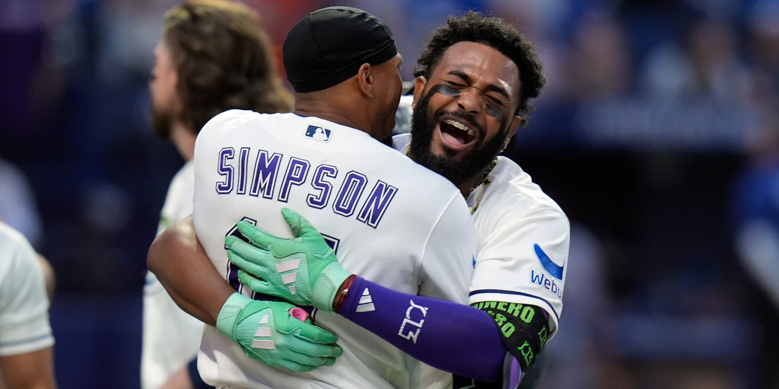 Caminero launches walk-off homer to punch Rays' postseason ticket