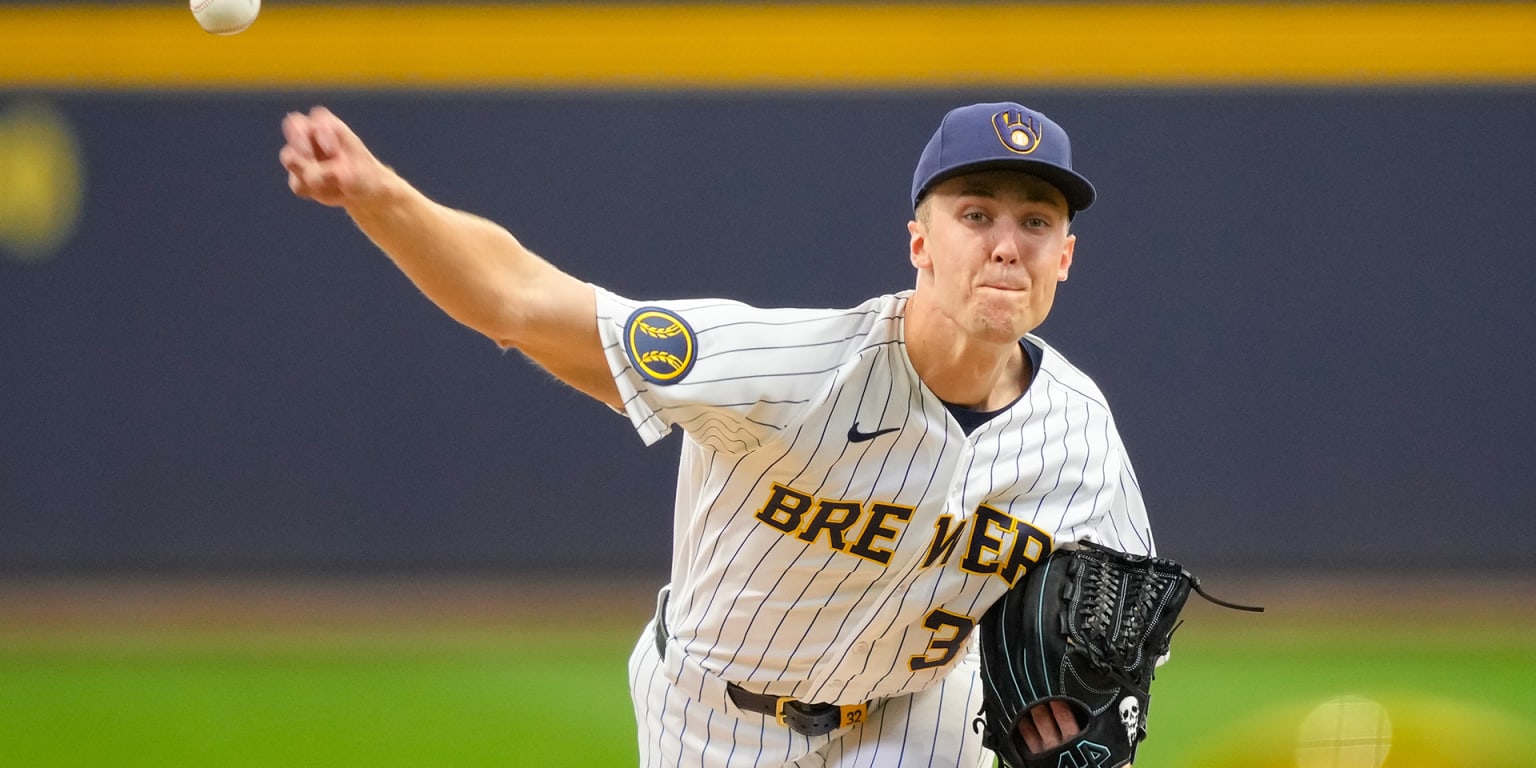 Miz becomes 2nd-fastest pitcher in MLB history to 200 K's in single season